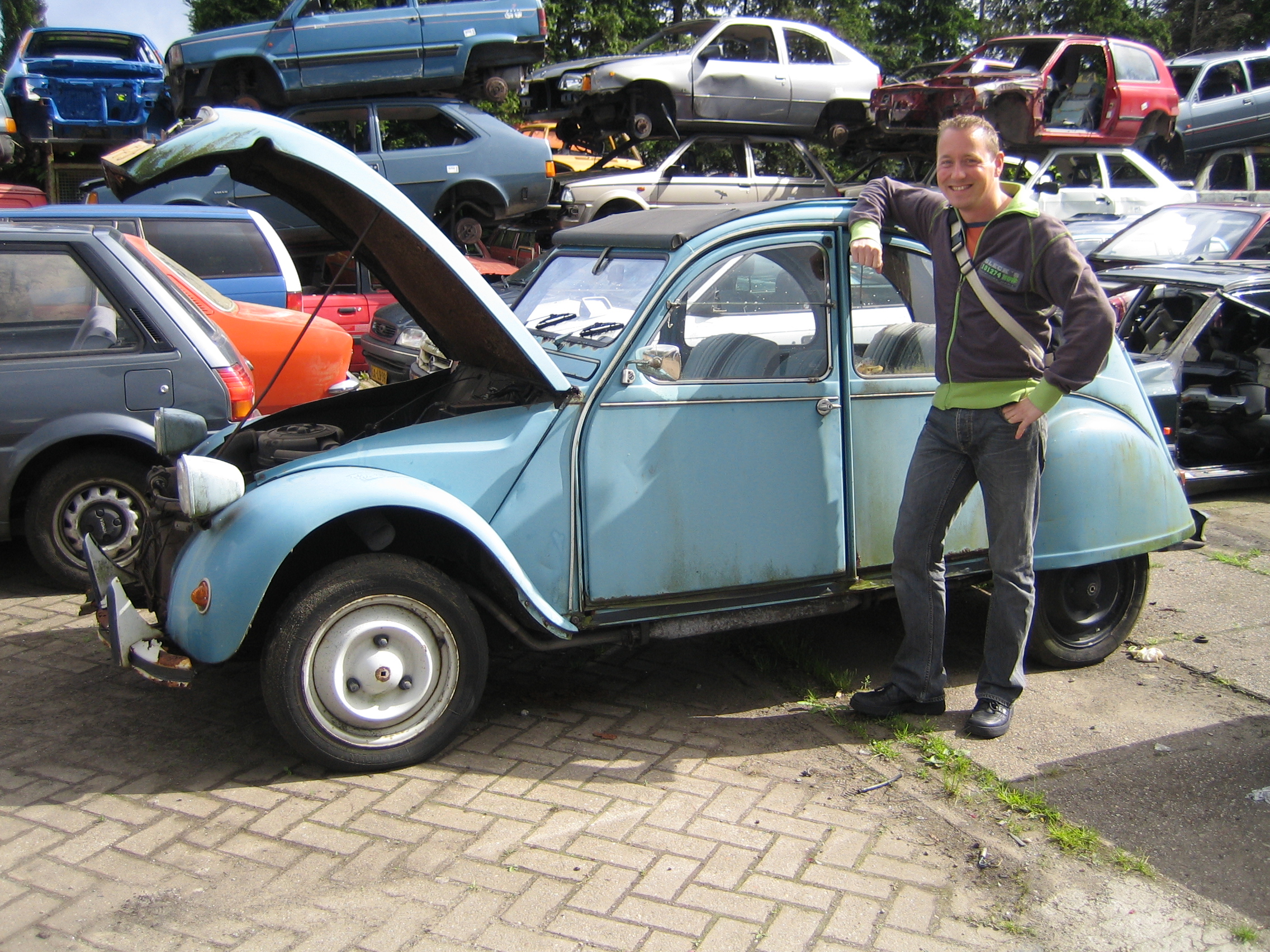 Donor 2CV halen uit Assen