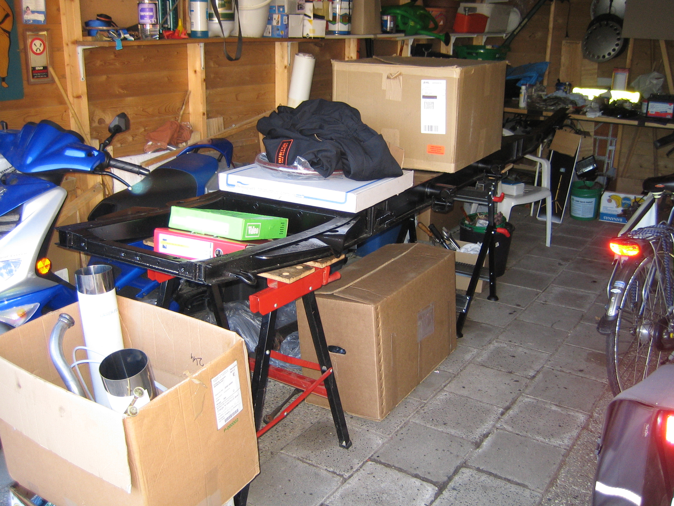 Chassis op poten gezet