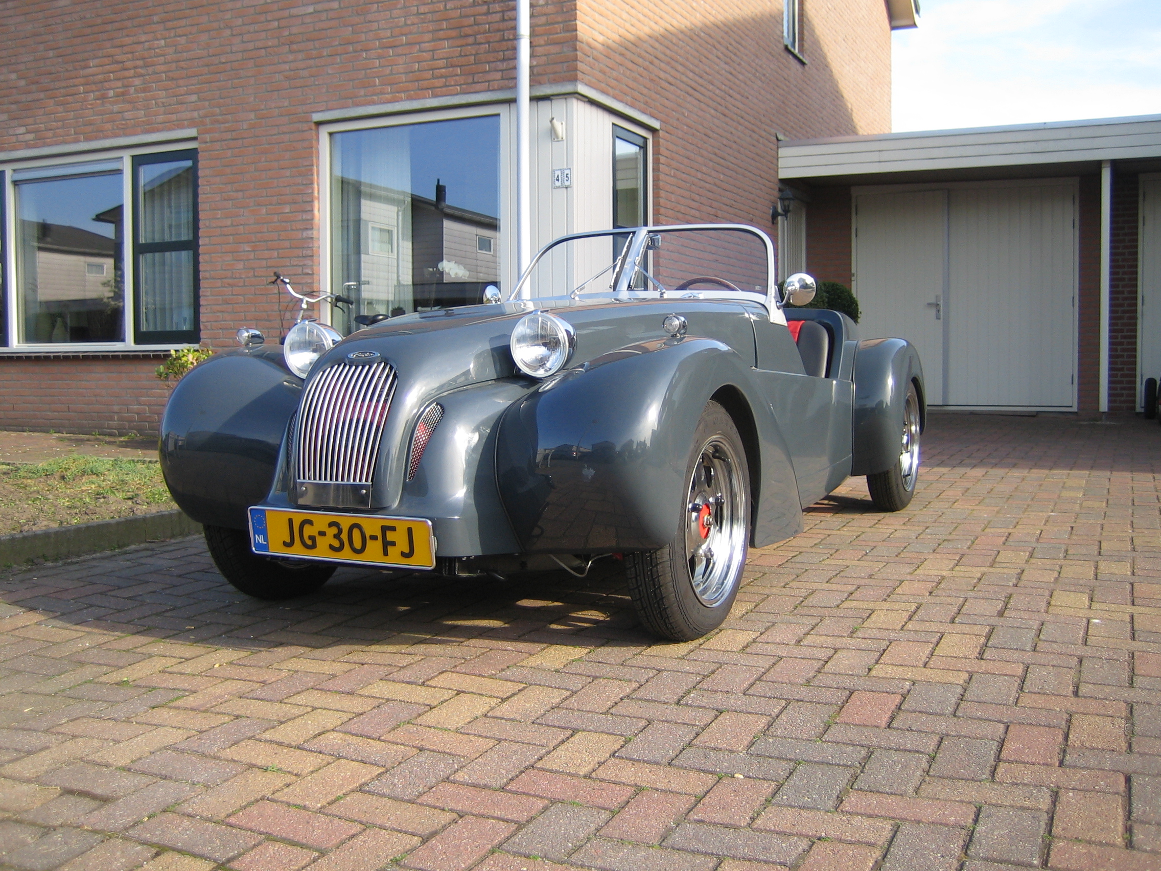 B598 ziet voor het eerst de zon