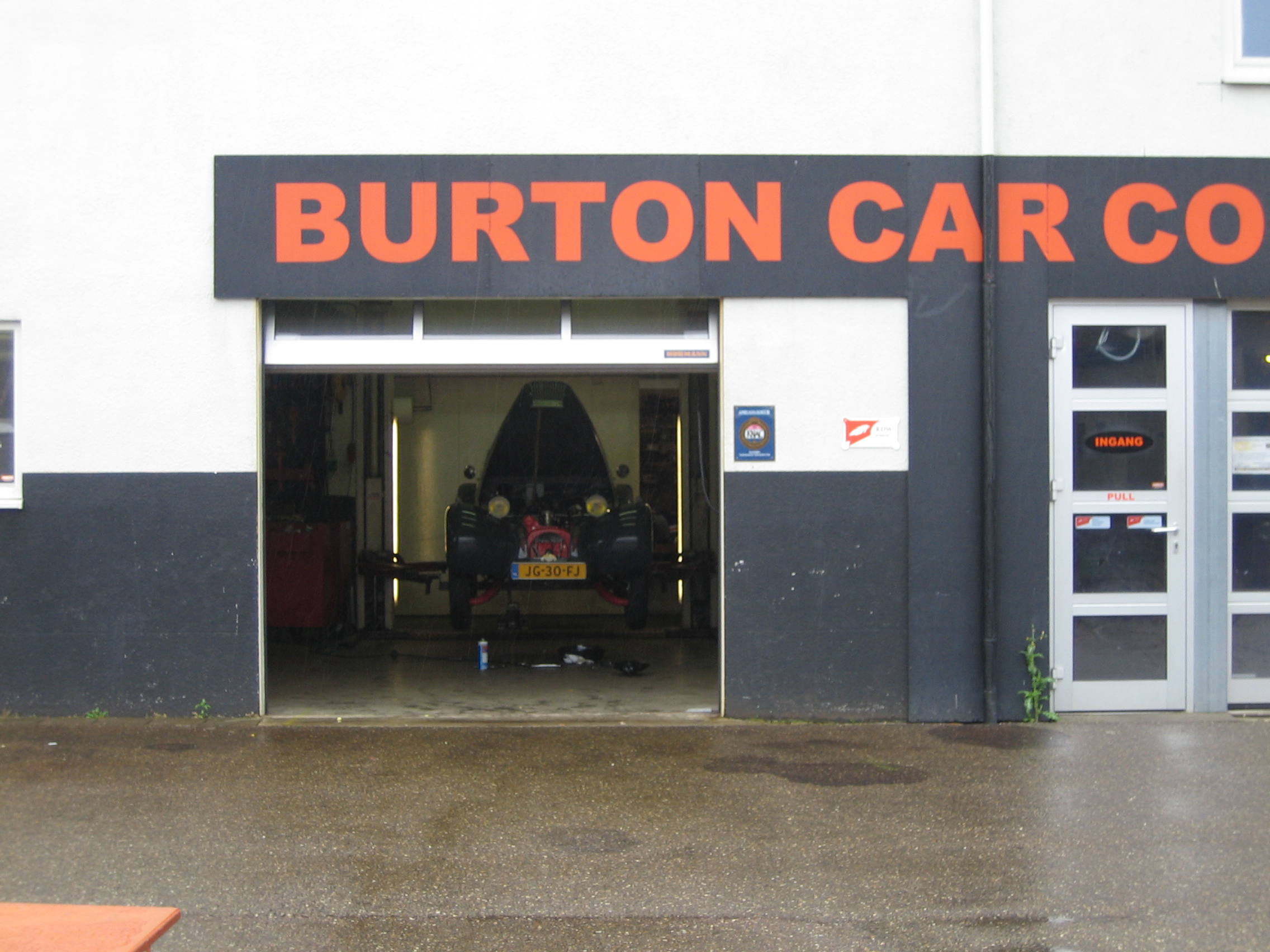 Olielek motorblok – Terug naar Burton Car