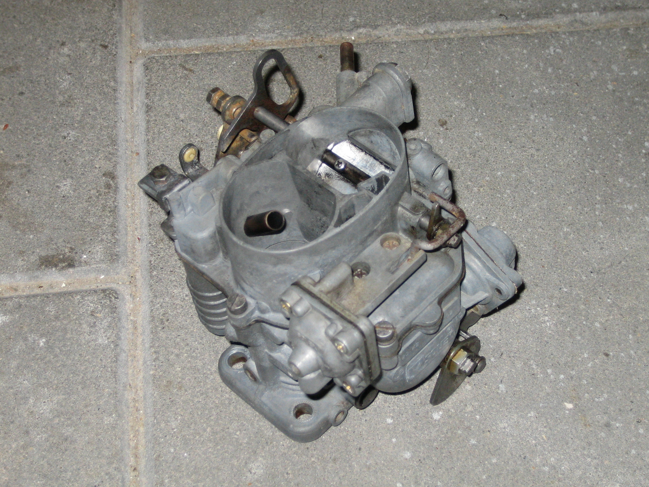 Carburateur is ultrasoon gereinigd